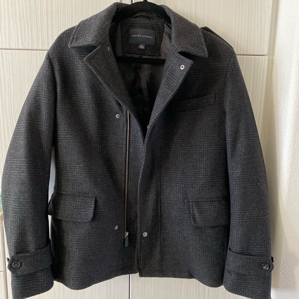 Banana Republic men’s wool coat Size Small